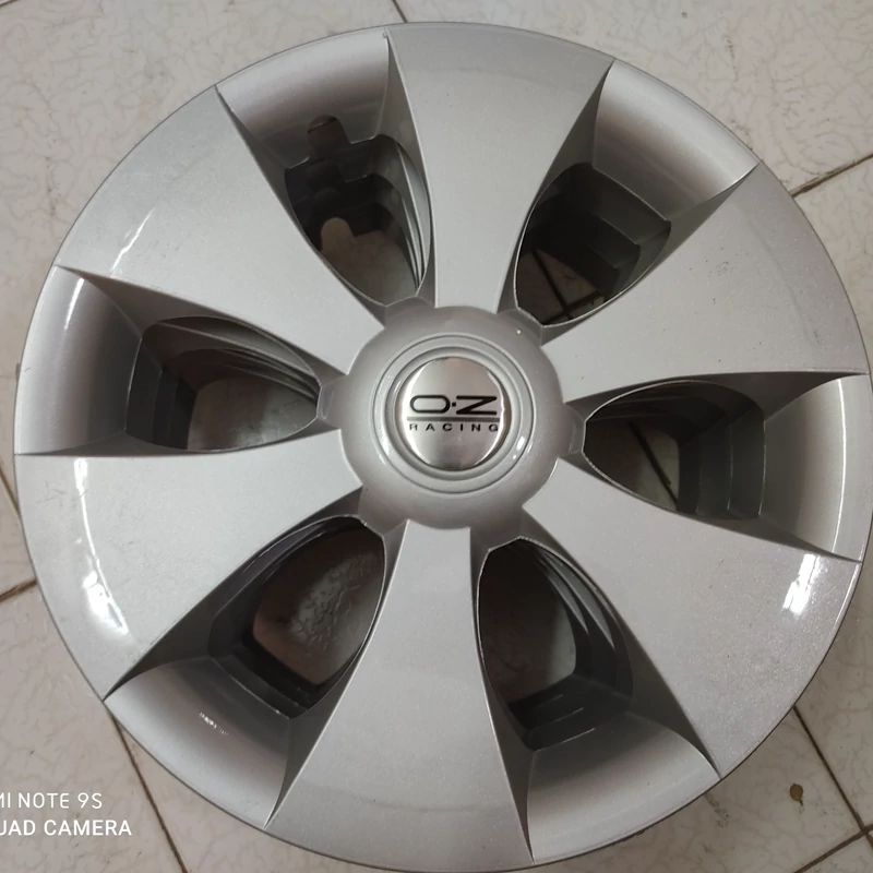 قالپاق اسپرت مدل رینگ oz 6پر سایز رینگ 15 اینچ لاستیک فابریک اسپرتی