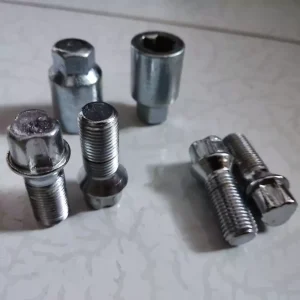 قفل رینگ و لاستیک چرخ BMW قدیم مدل 518، 520، 320 و 2002 - نمای کلی