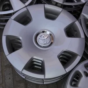 قالپاق تویوتا هایس سایز رینگ و لاستیک فابریک چرخ ماشین تویوتایی 15 اینچ toyota hiace ون آمبولانس