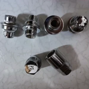قفل رینگ و لاستیک ماشین کاپرا و فوتون تونلند 2 چرخ دیفرانسیل کابین دیزلی