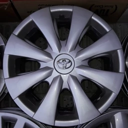 قالپاق تویوتا یاریس سایز 14 اینچ رینگ و لاستیک فابریک ماشین toyota yaris