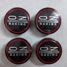 کاپ رینگ چرخ ماشین برند oz racing مناسب رینگ اسپرت اوزد تورینگی وسط لوگو او زد
