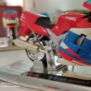 ماکت موتور یاماها اف زد آر 600 سی سی yamaha fzr 600cc race gp موتورسیکلت