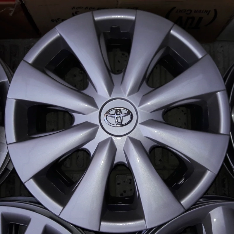 قالپاق تویوتا یاریس سایز 14 اینچ رینگ و لاستیک فابریک ماشین toyota yaris