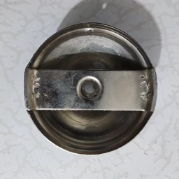 گلپیچ چرخ ماشین نیسان مدل کله قندی قالپاق فلزی های نیسانی درپوش گل پیچ