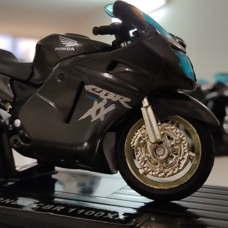 ماکت موتور هوندا سی بی ار 1100 سی سی ریس ایکس ایکس honda cbr 1100 cc xx race gp