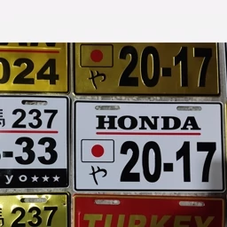 پلاک موتور سیکلت پاکشتی هوندا لوگو برجسته honda در دو رنگ طلایی و سفید پلاک موتور سیکلت پا کشتی گرینو دیو جوکر اسکوپی
