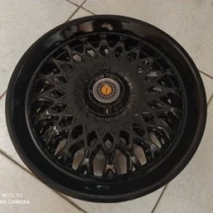 قالپاق مشکی رنگ پراید طرح اسپرت مناسب چرخ ماشین با سایز 13 اینچ فابریک پرایدی و تیبایی اسپورت
