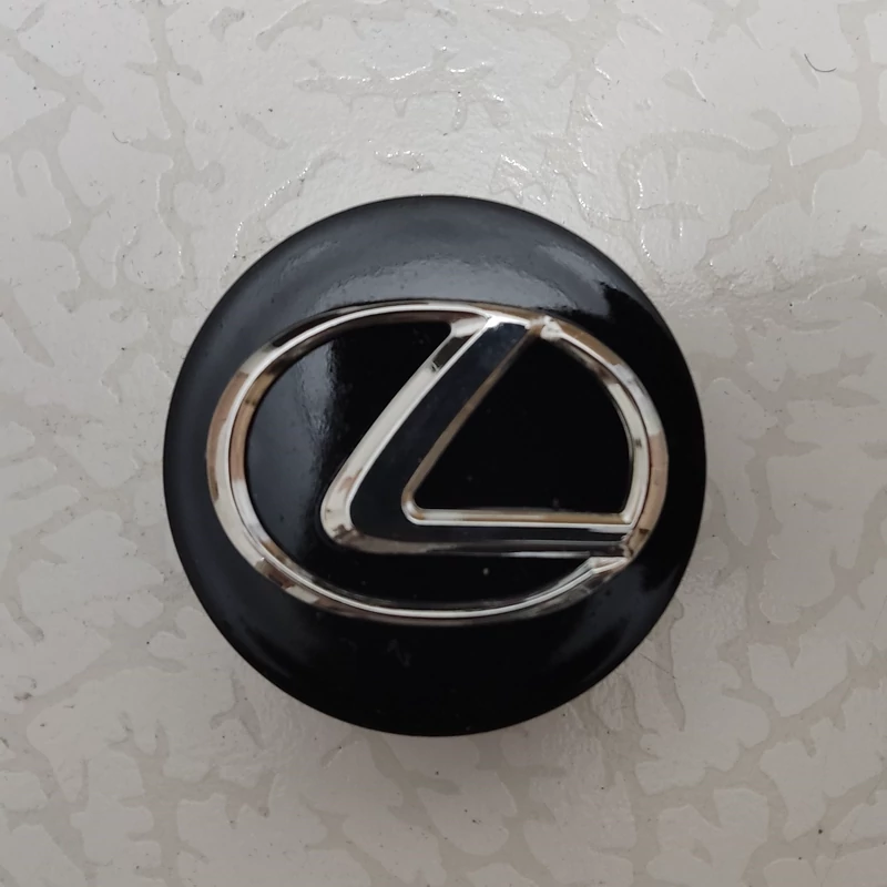 کاپ رینگ لکسوس مشکی رنگ مدل nx 200t f rx 350 f is250 nx300 لوگو استیل رنگ سایز رینگ و لاستیک فابریک چرخ ماشین lexus